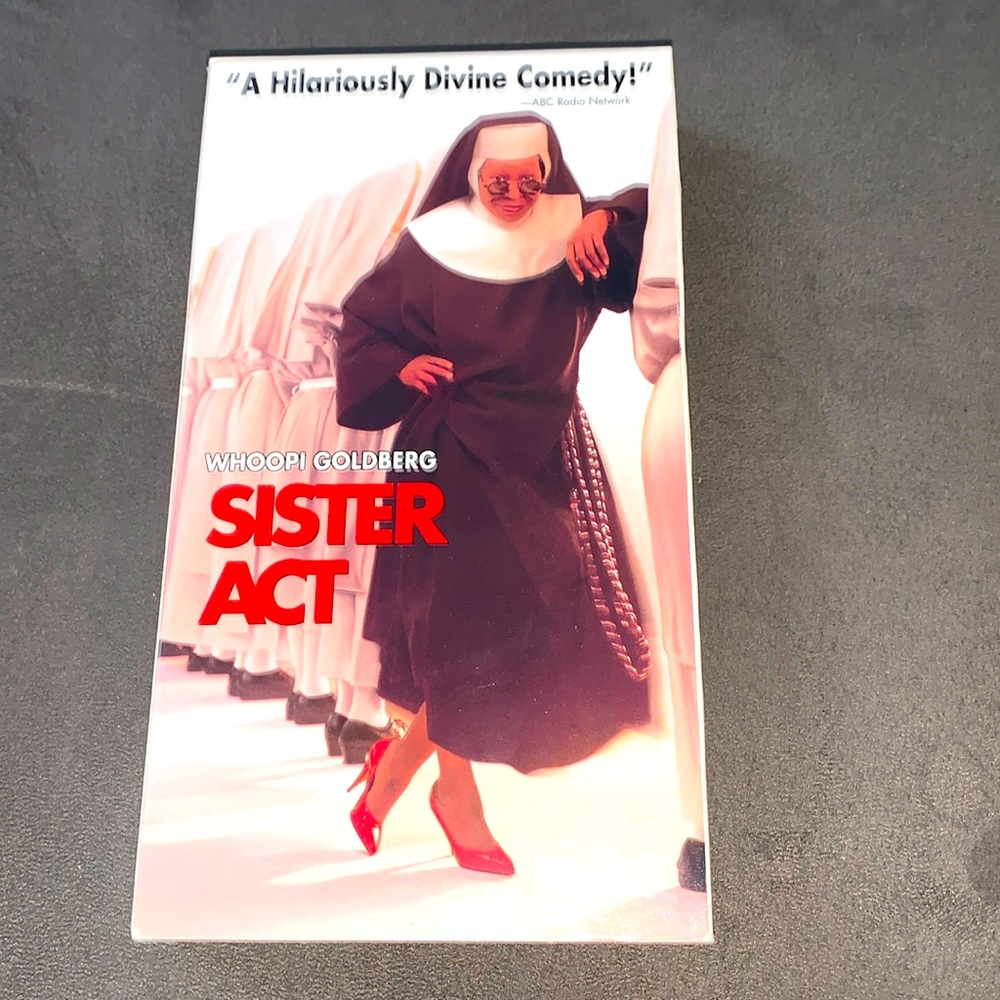 ~6/$10 MOVIES VHS/DVDS~ Sister Act VHS Tape Rated PG 100 Minutes In Color